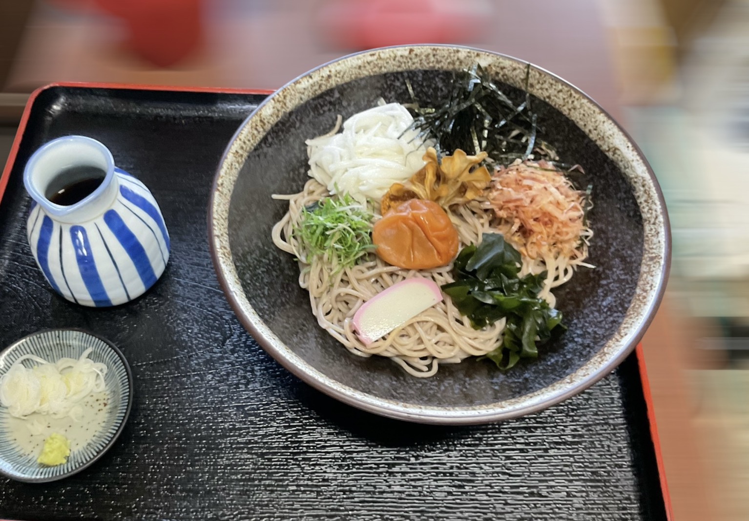 あたご亭の今月のそば